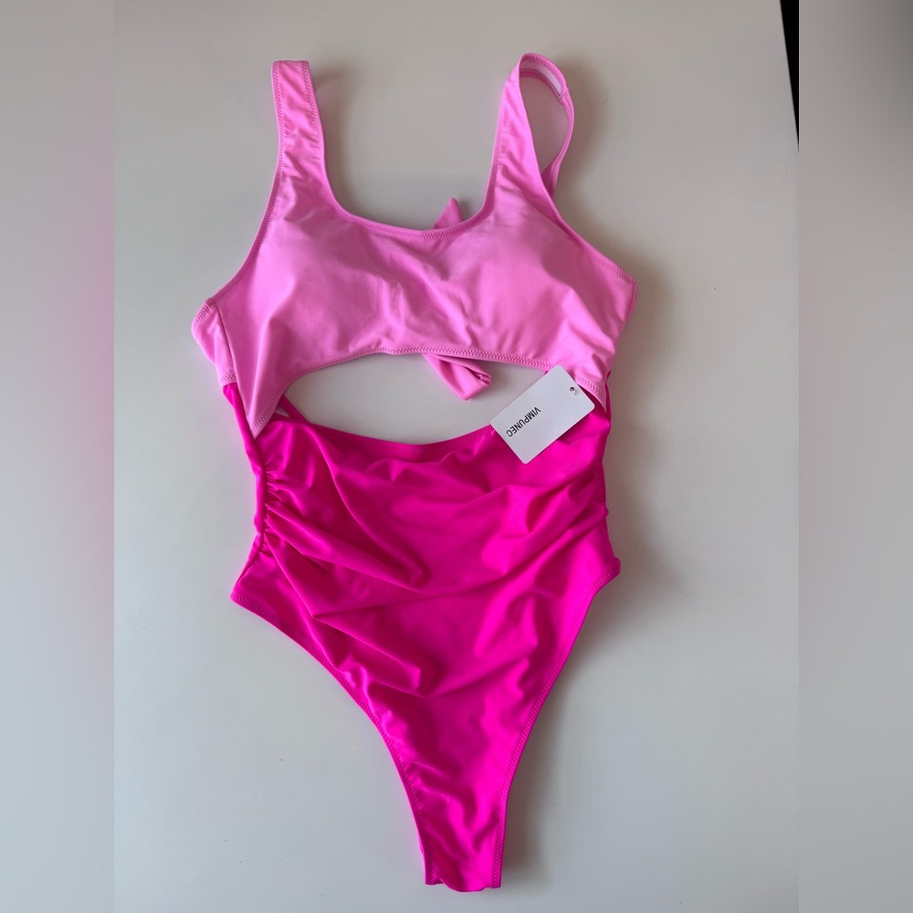 Women’s Colorblock Cutout One-Piece Swimsuit in Light Pink & Hot Pink